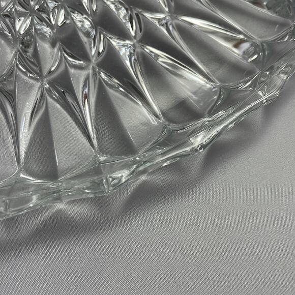 Pressed Glass 12" Cake Plate or Serving Tray - Picture 4 of 6